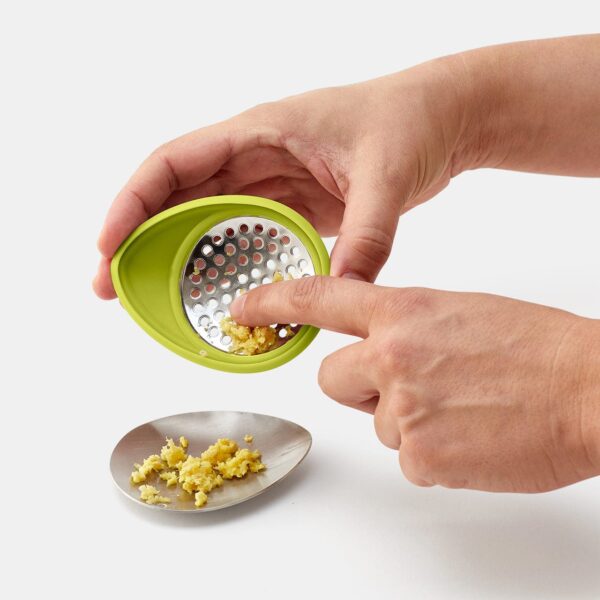 Peel 'n Grate Ginger Peeler + Grater - Image 5